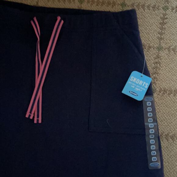 Old Navy navy skort w grosgrain ribbon tie. NWT 16 - Picture 4 of 8